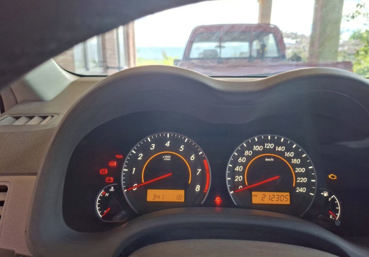 Toyota Corolla XEI Pack Cuero 2010 1.8 Nafta - Foto 9
