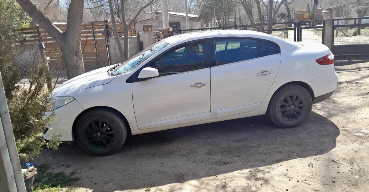 Renault Fluence 2011 2.0 Nafta/GNC - Foto 1