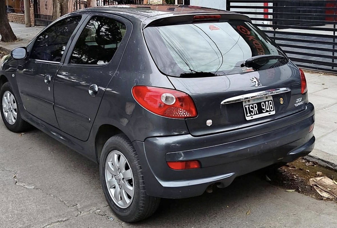 Peugeot 207 Compact - Foto 2