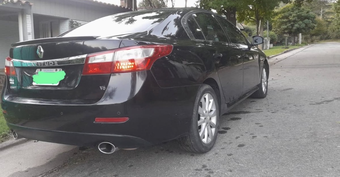 Renault Latitude Privilege 2011 3.5 V6 Automático - Foto 4