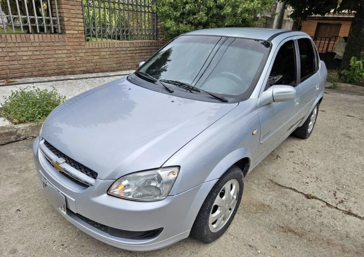 Chevrolet Classic 1.4 LT Spirit - Foto 12