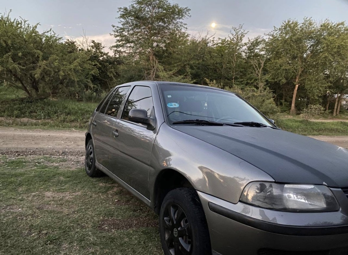 Volkswagen Gol 1.6 Nafta/GNC - Foto 1