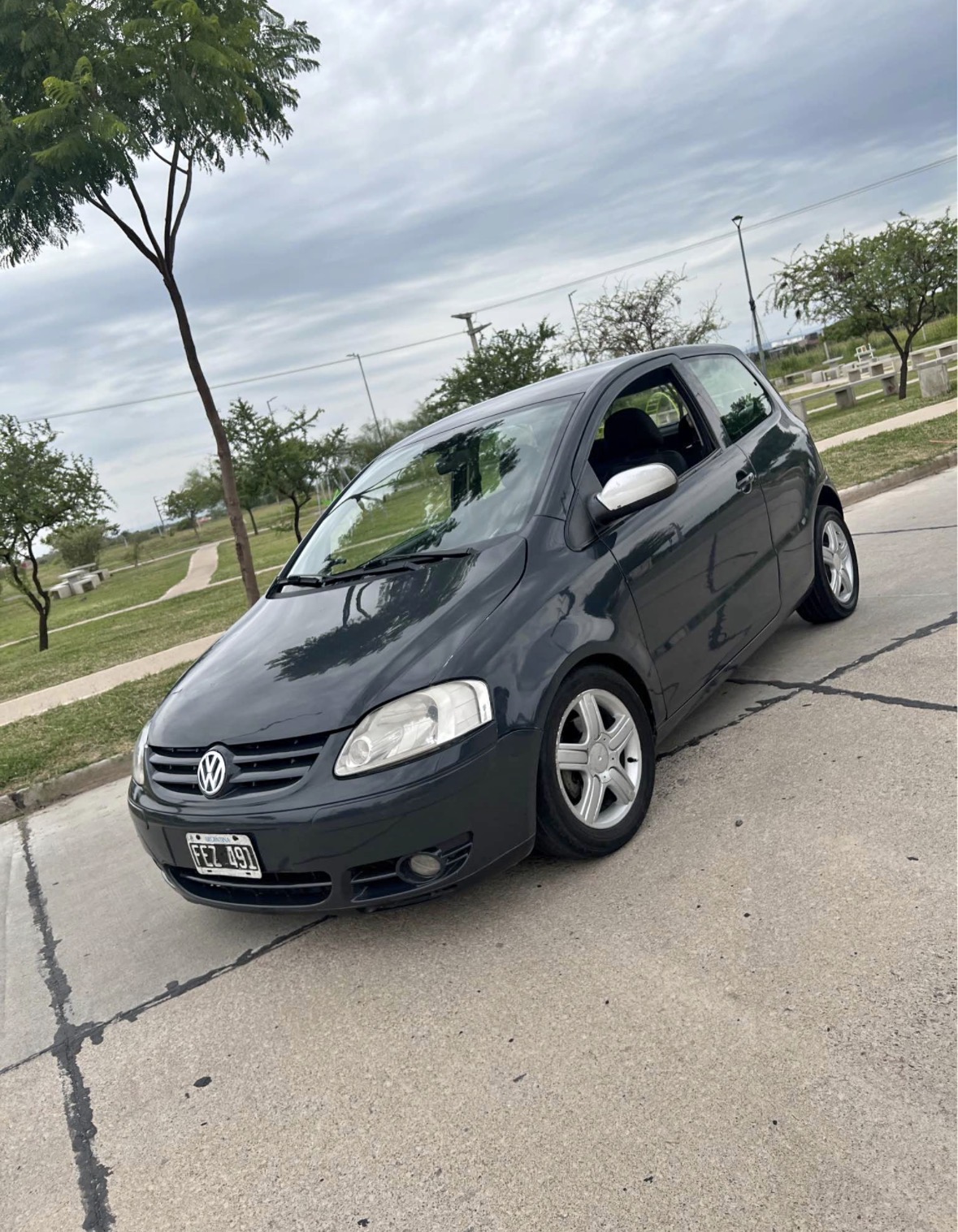 Volkswagen Fox 1.6 - Foto 1