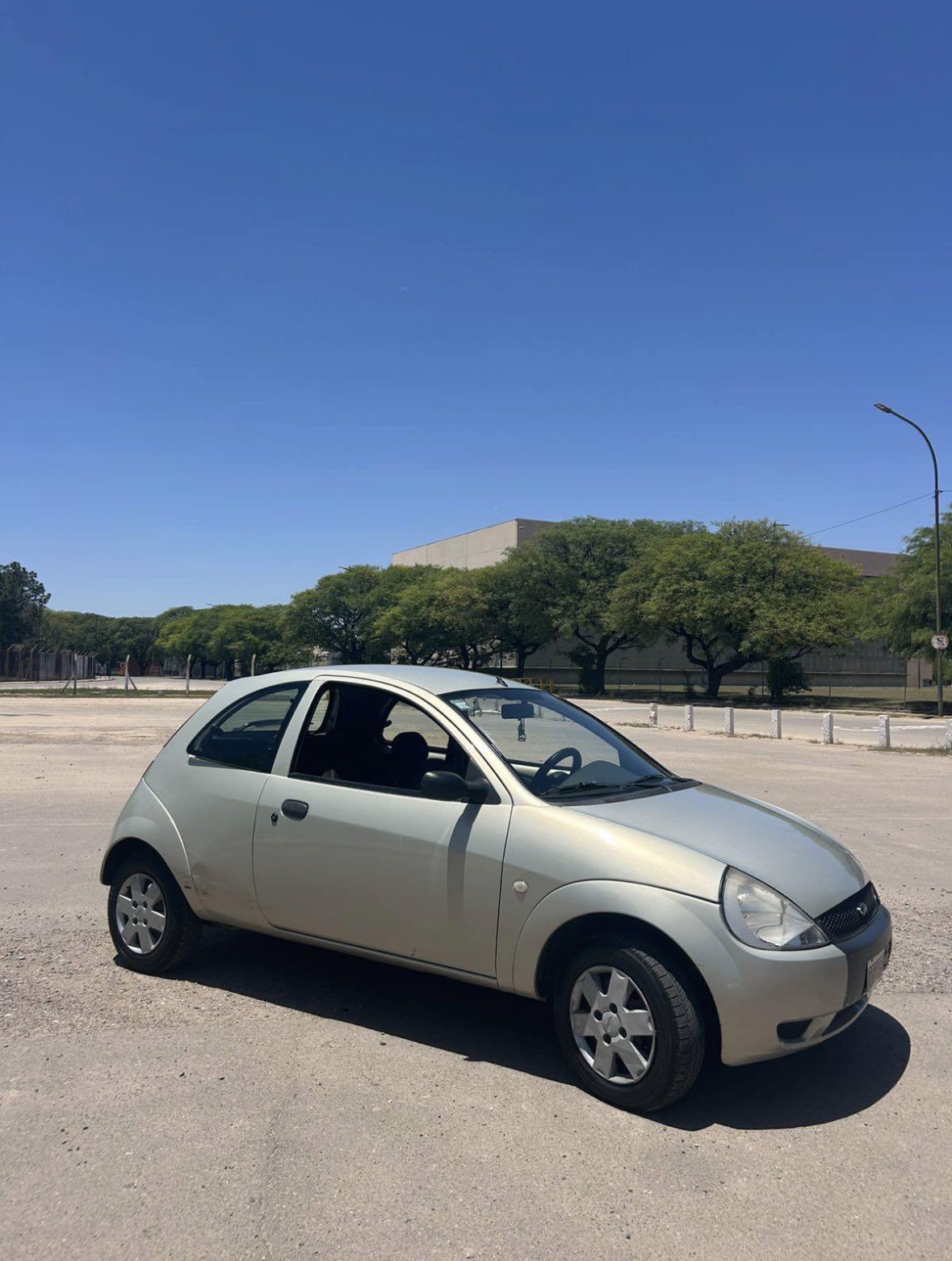 Ford Ka 1.0 - Foto 1