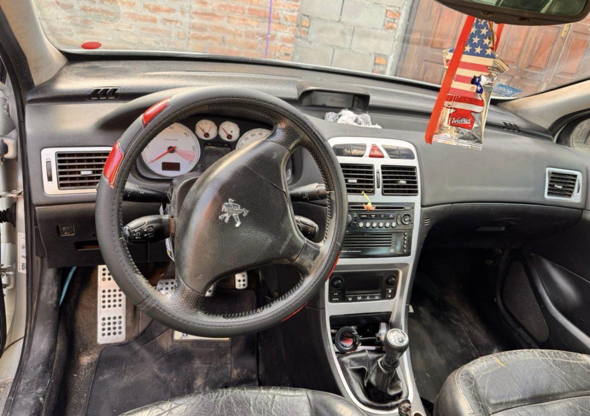 Peugeot 307 2.0 Turbo - Foto 5