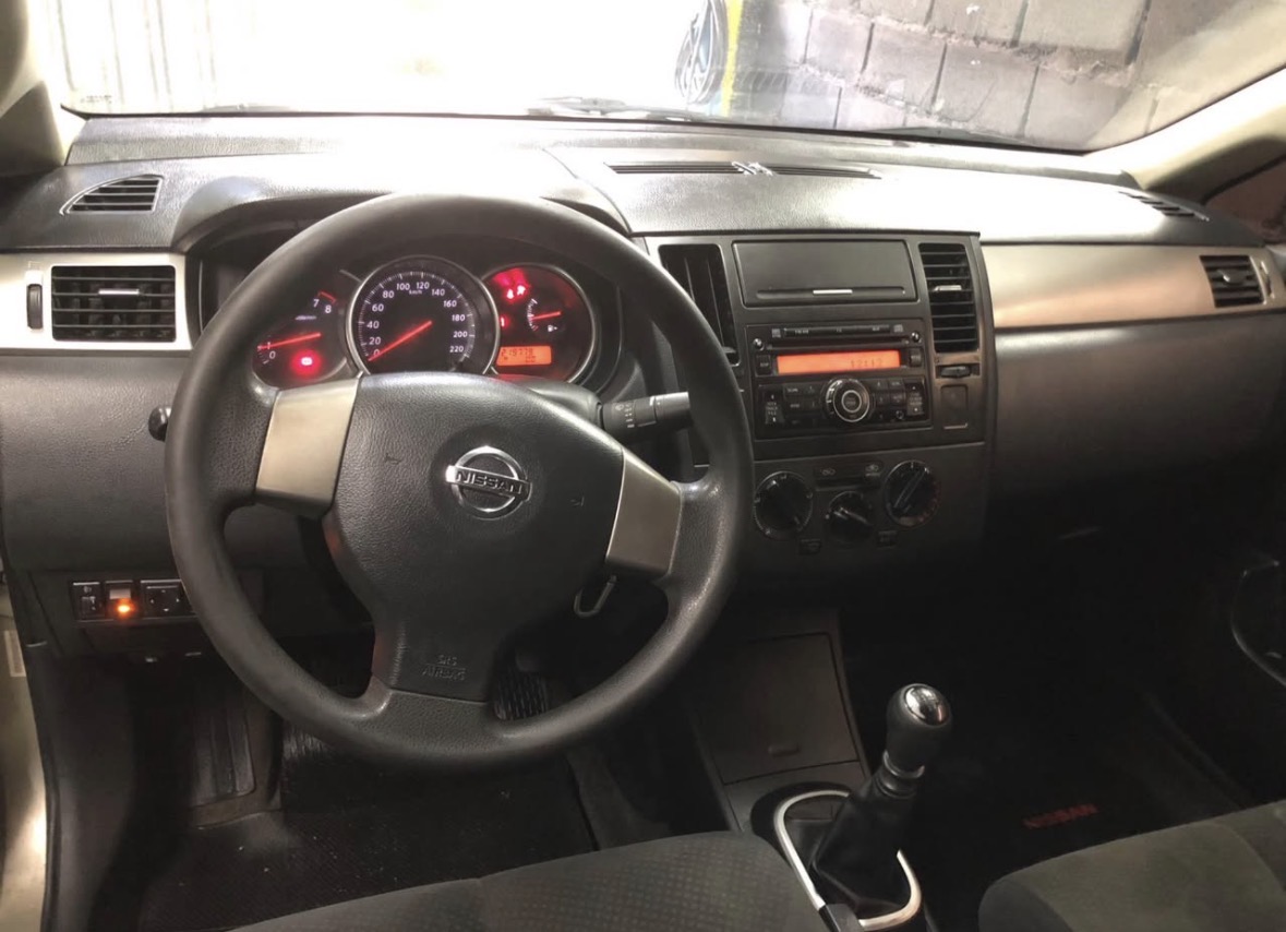 Nissan Tiida - Foto 5