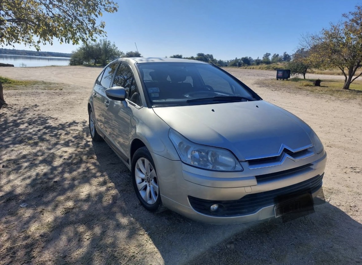 Citroën C4 2.0 Exclusive - Foto 4
