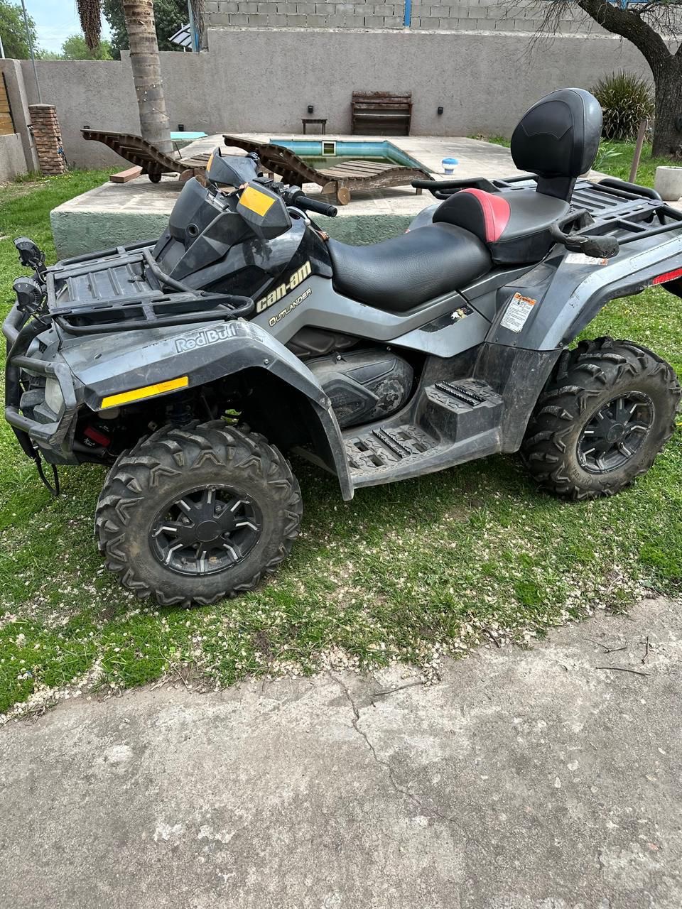 Can-Am Outlander Max 800 - Foto 1