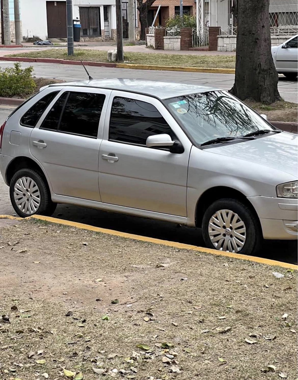 Volkswagen Gol Power 1.6 GNC/ Nafta - Foto 1