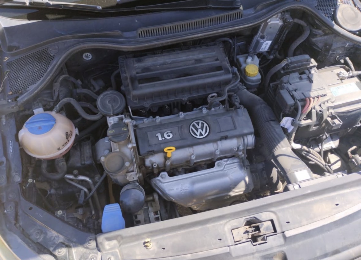 Volkswagen Polo 1.6 16V Comfortline Tiptronic - Foto 8