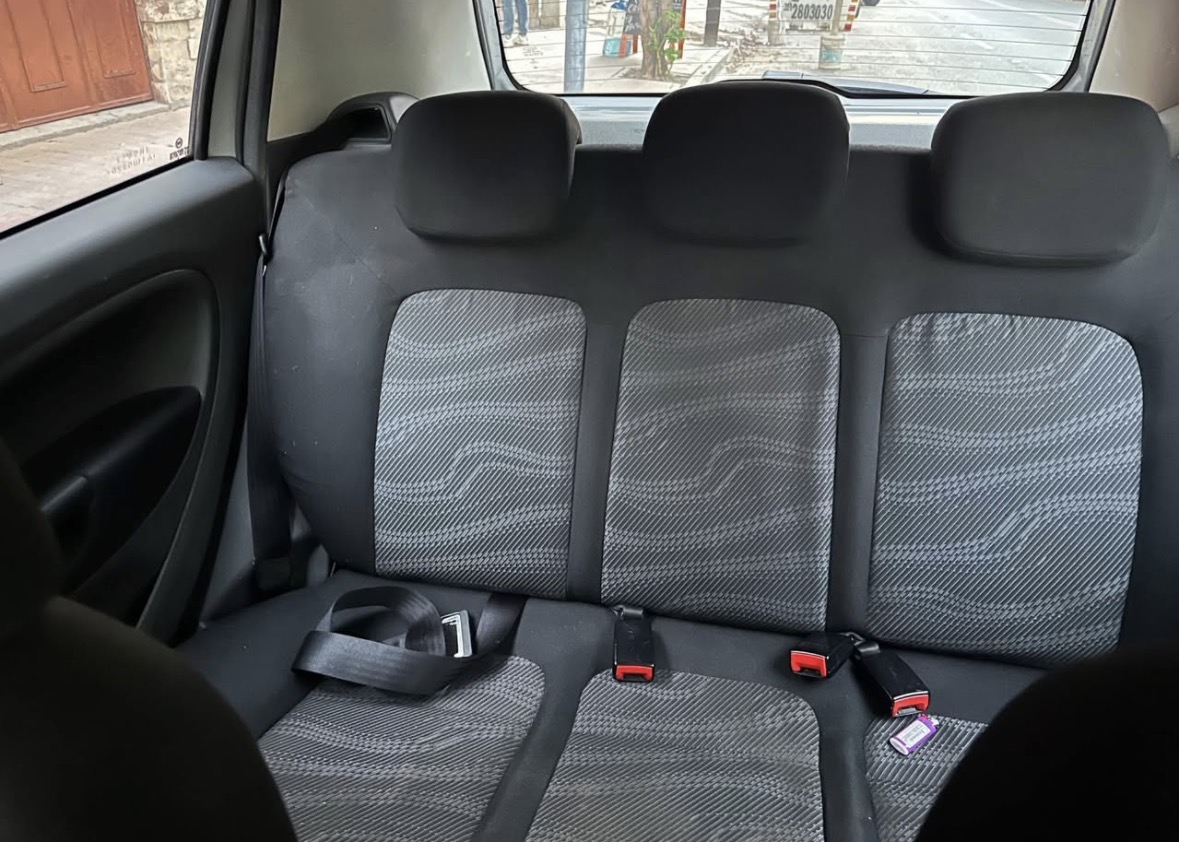Fiat Punto ELX 1.4 2010 - Foto 5