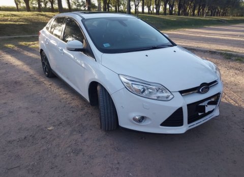 Ford Focus III Titanium Automático